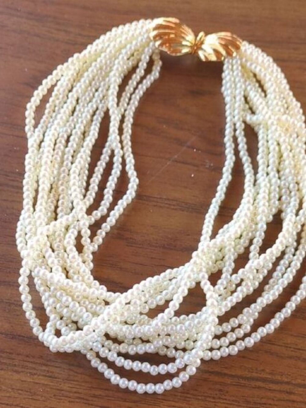 Elegant Vintage Cream and Gold Multi-Strand Necklace‎